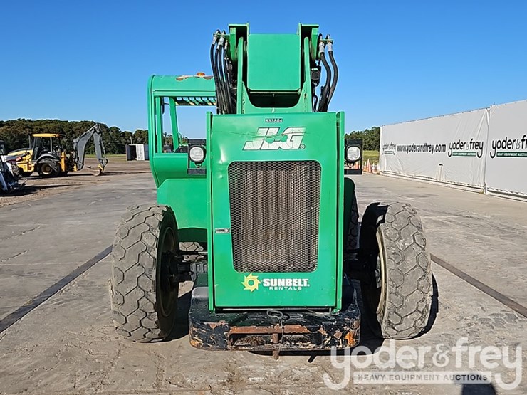 2016-sky-trak-6036-image-13