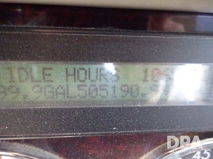 2016-freightliner-coronado-day-cab-glider-truck-(pz13983,-unit-716)-image-111