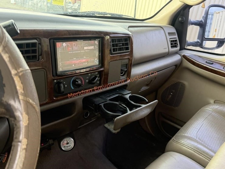 2002-ford-f250-lariat-image-33