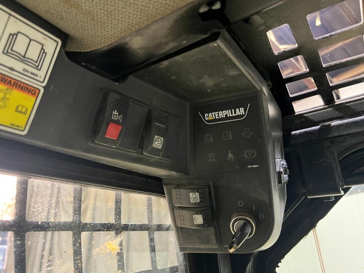 caterpillar-226-image-19