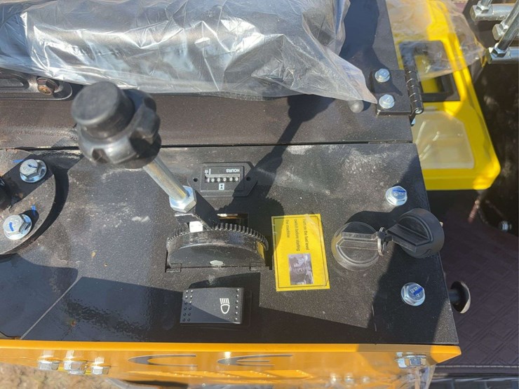 mini-excavator-h12r-image-35