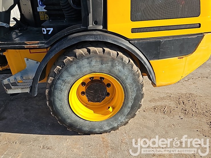 2023-jcb-407-image-18