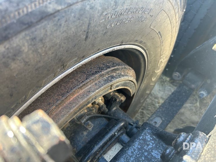 2012-freightliner-cascadia-truck-(cp1182-unit-517)-image-20