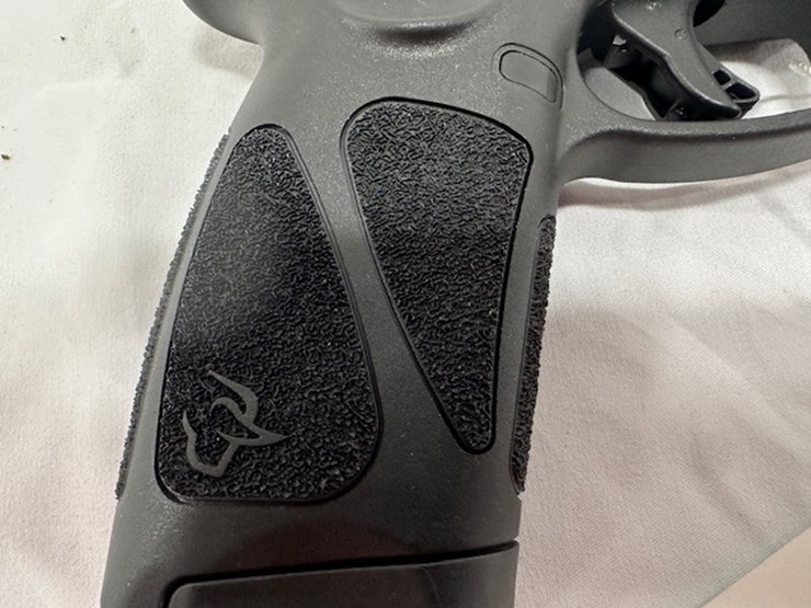 #2025-00061-•-taurus-g3-pistol-image-54