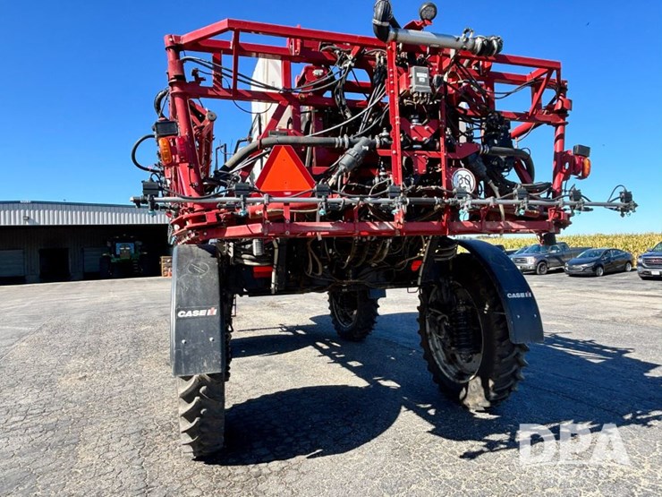 2020-case-ih-patriot-4440-image-15