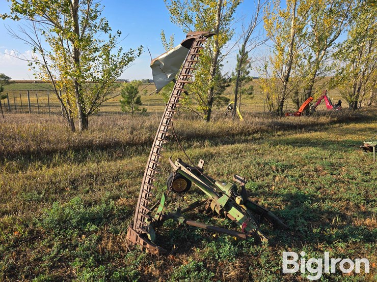 john-deere-7-image-3