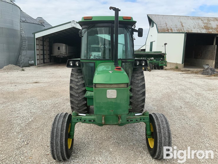 1983-john-deere-2350-image-2