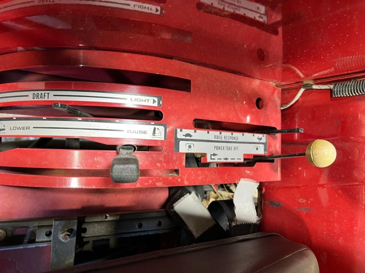 case-ih-3220-image-31