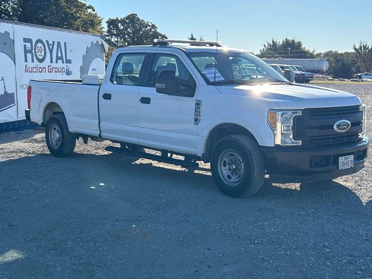 2017-ford-f350-image-3