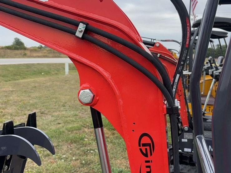 mini-excavator-mx15rx-image-11