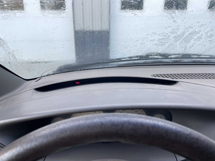 1999-chrysler-town-&-country-image-149