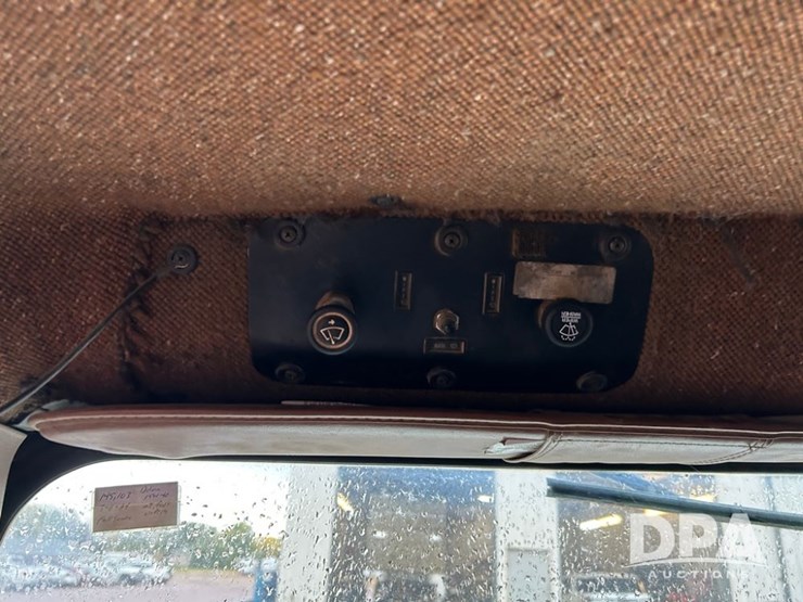 1992-international-9400-image-61