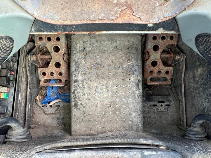 bobcat-s570-image-27