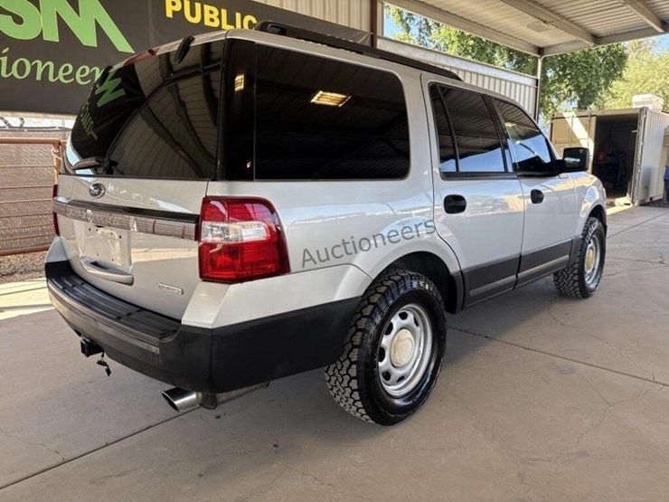 2015-ford-expedition-image-7