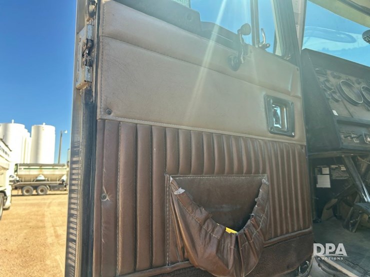 1991-kenworth-t600-image-31