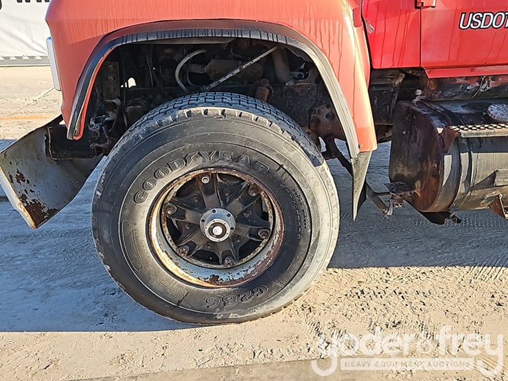 1988-ford-l8000-image-13