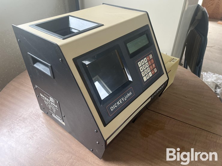 dickey-john-gac2000-grain-analysis-computer-image-3