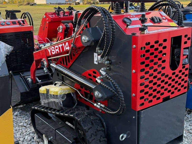 agt-ysrt14-mini-track-loader-image-7