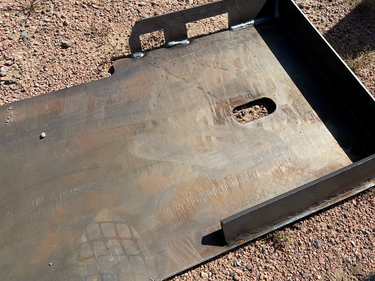 #4132-•-universal-adaptor-plate-image-2