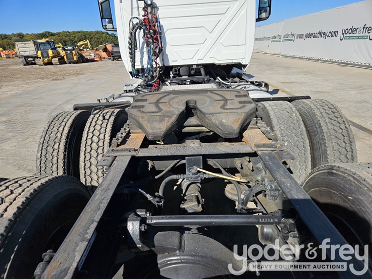 2019-international-lt-image-18