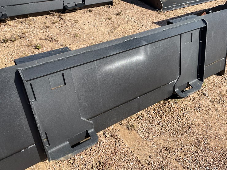 #4106-•-72"-bucket-attachment-image-4