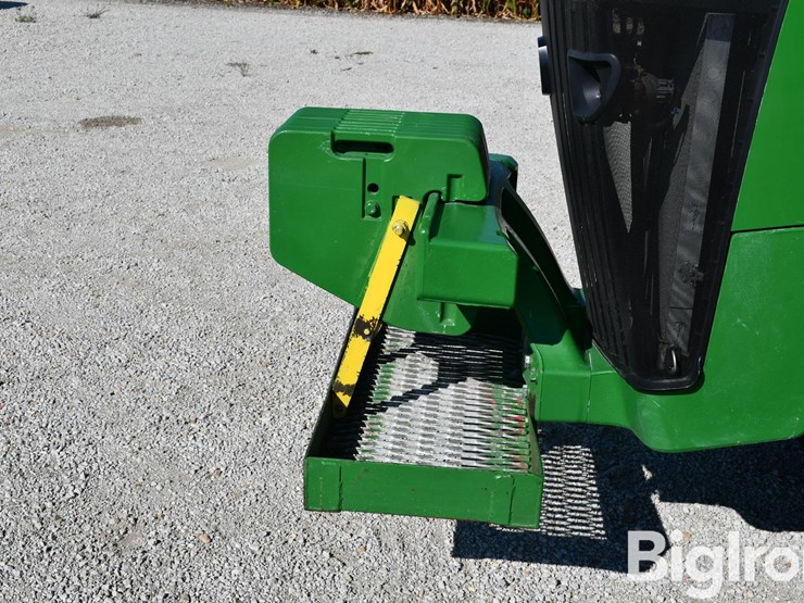 2011-john-deere-8285r-image-12