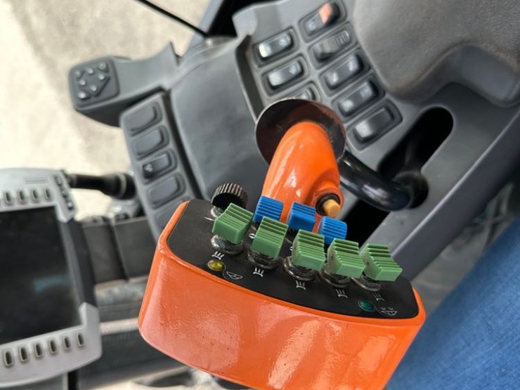 2015-ag-chem-rg1100b-image-30