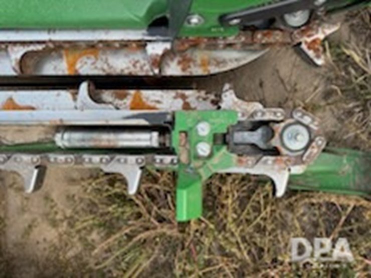 2020-john-deere-716c-image-9