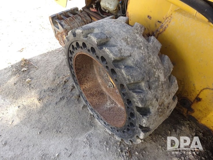 john-deere-320-skid-steer-(pz13998,-unit-343361)-image-24