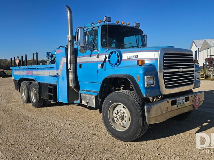 1996-ford-lt9000-image-1