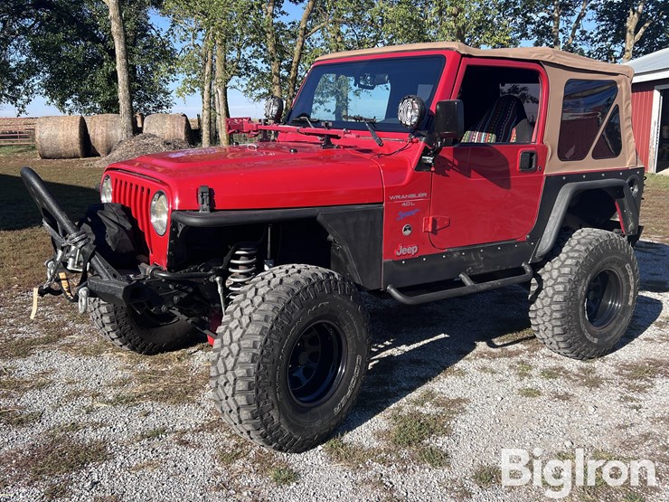 1997-jeep-wrangler-sport-image-1