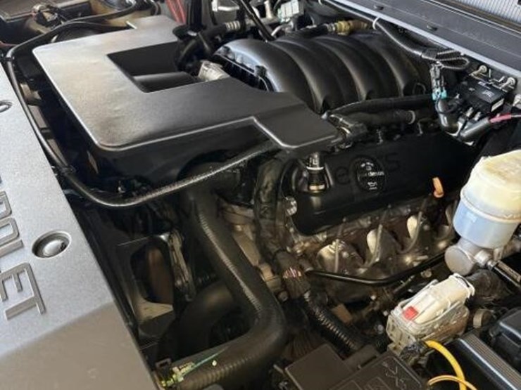 2020-chevrolet-tahoe-image-12