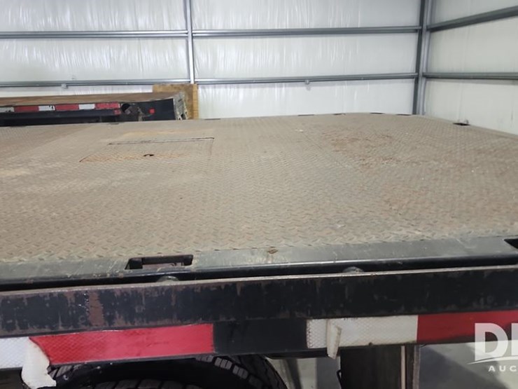 2015-dodge-ram-5500-image-15