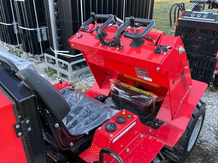 agt-sda-140w-mini-wheel-loader-image-4