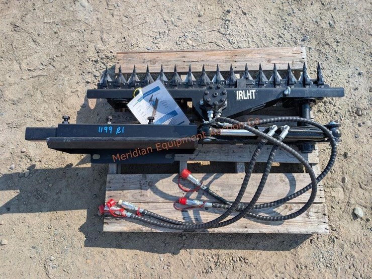 ir-mini-skid-steer-hedge-trimmer-image-4