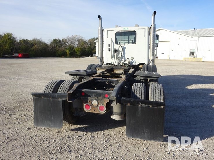 2018-freightliner-coronado-day-cab-glider-truck-(pz13996,-unit-773)-image-21