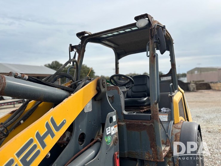 2018-gehl-750-image-13