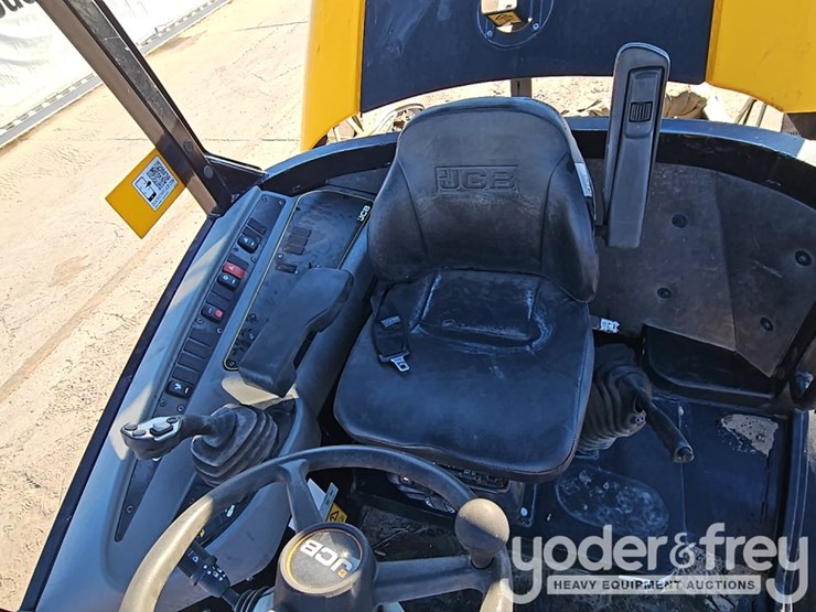 2023-jcb-407-image-21