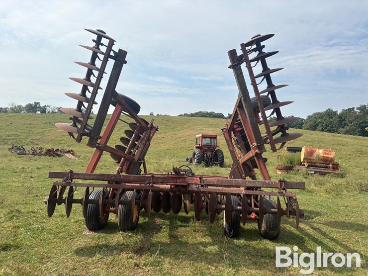 massey-ferguson-21-image-6