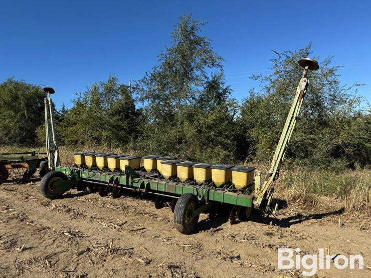 john-deere-7100-image-1