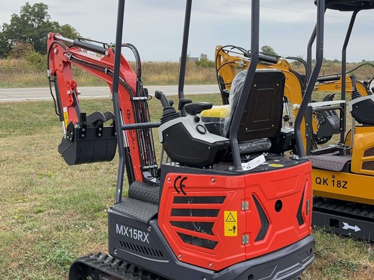 mini-excavator-mx12rx-image-3