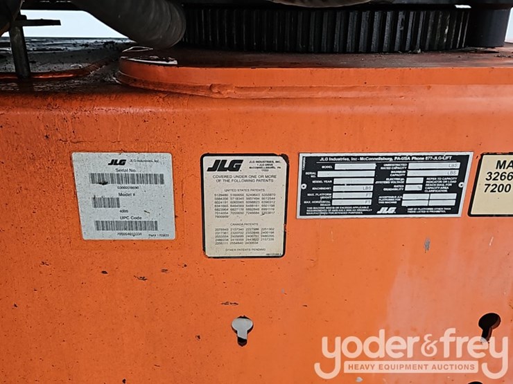 2017-jlg-400s-image-24