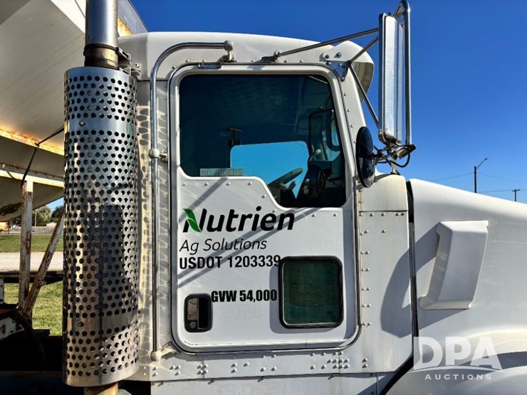 2007-kenworth-t800-image-49