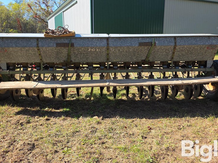 john-deere-mt6-image-6