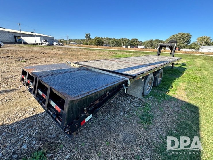 2017-travalong-gooseneck-trailer-(gp11710,-unit-126166)-image-10