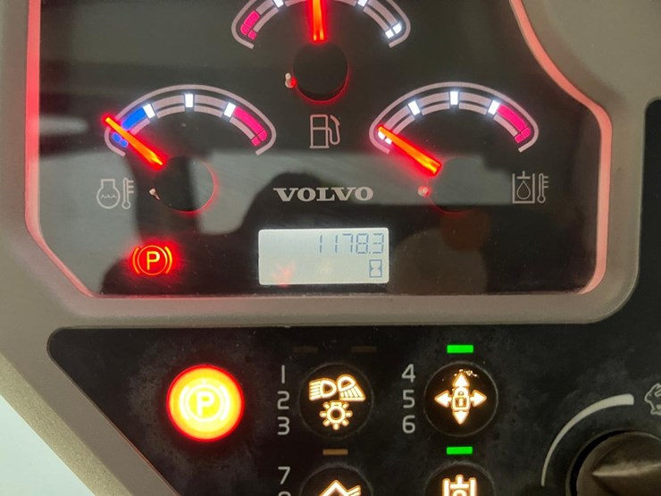 volvo-mc115c-image-18