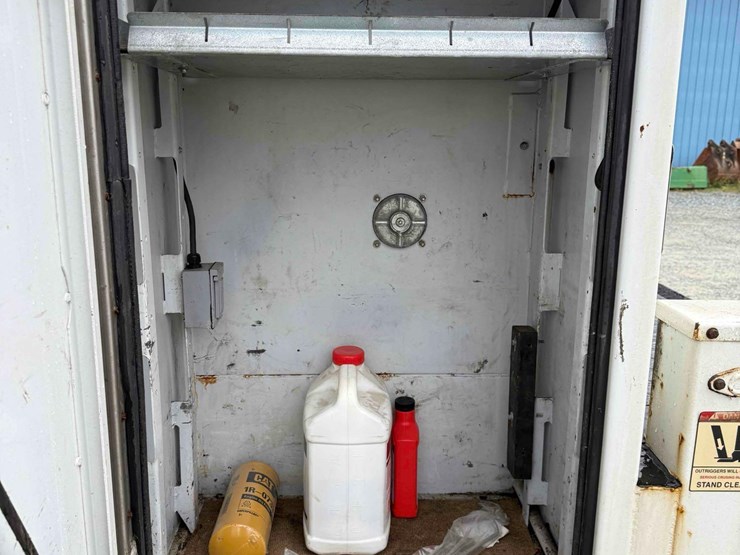 2007-ford-f550-image-12