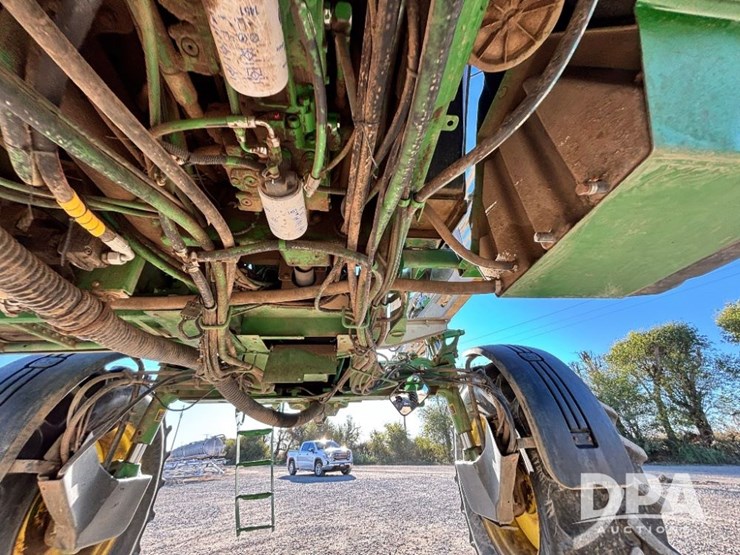 2013-john-deere-4830-image-57