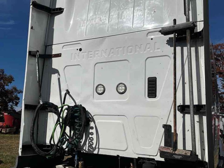 2016-international-prostar-image-5
