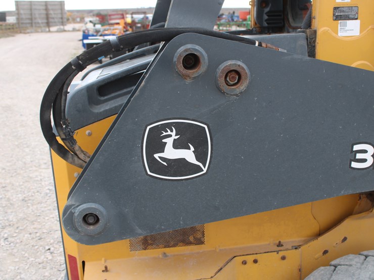 deere-324g-image-35